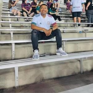 Meet your Posher, Jose